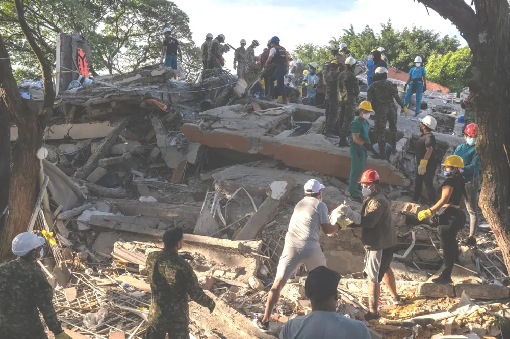 11int-colomb-quake-add2-wchv-superJumbo.jpg