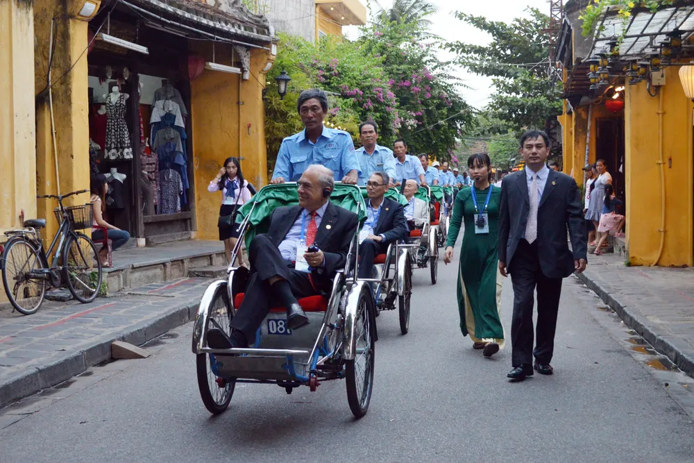 Các Bộ trưởng APEC tham quan phố cổ Hội An ảnh 13