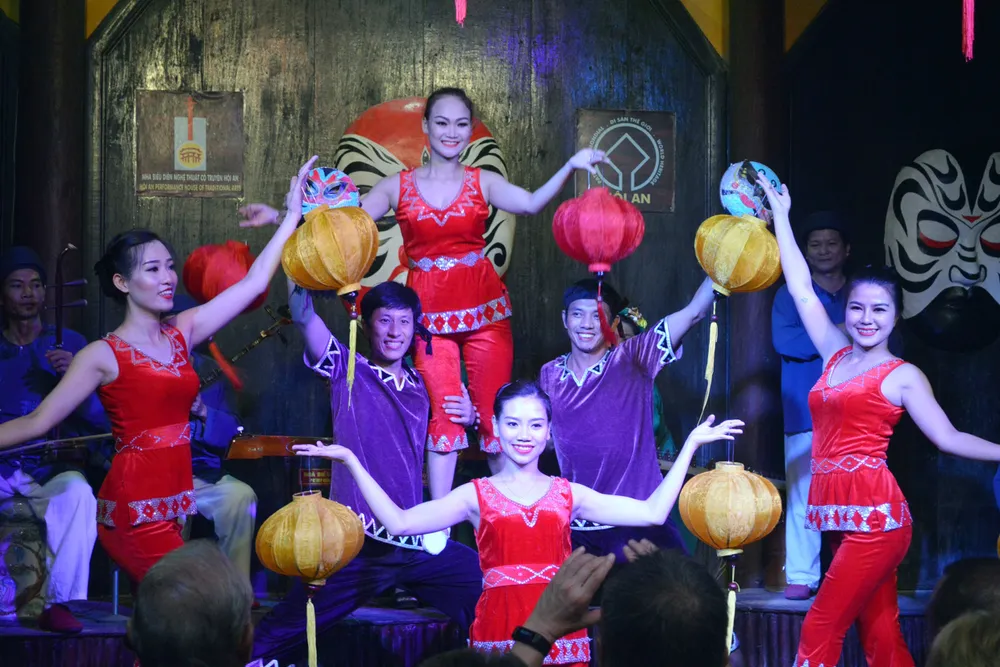 Các Bộ trưởng APEC tham quan phố cổ Hội An ảnh 8