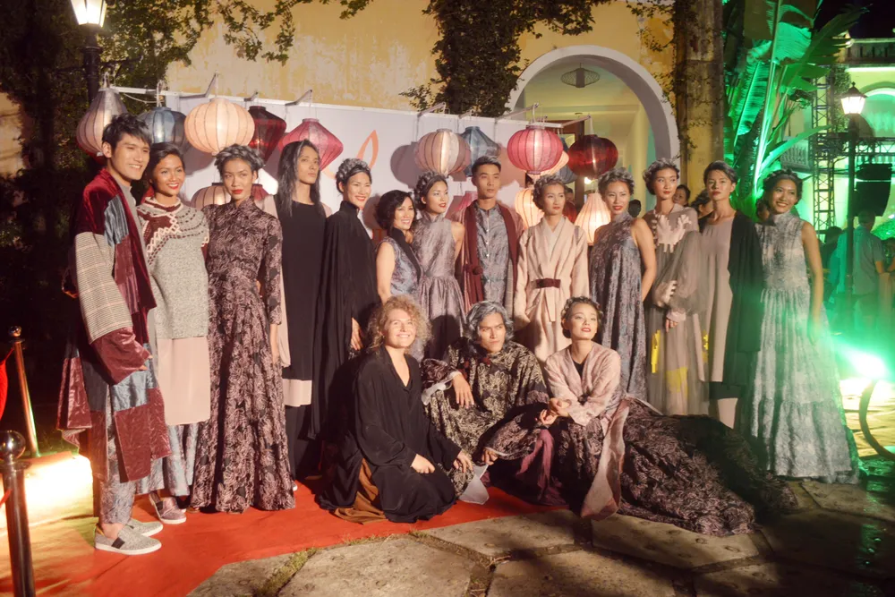 Biểu diễn thời trang mừng APEC 2017 ảnh 10