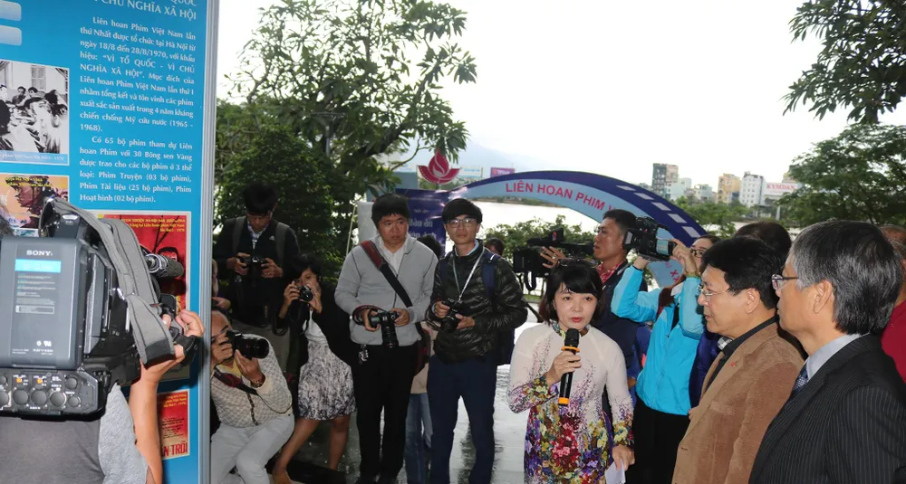 Xây dựng nền công nghiệp điện ảnh hiện đại và nhân văn ảnh 6