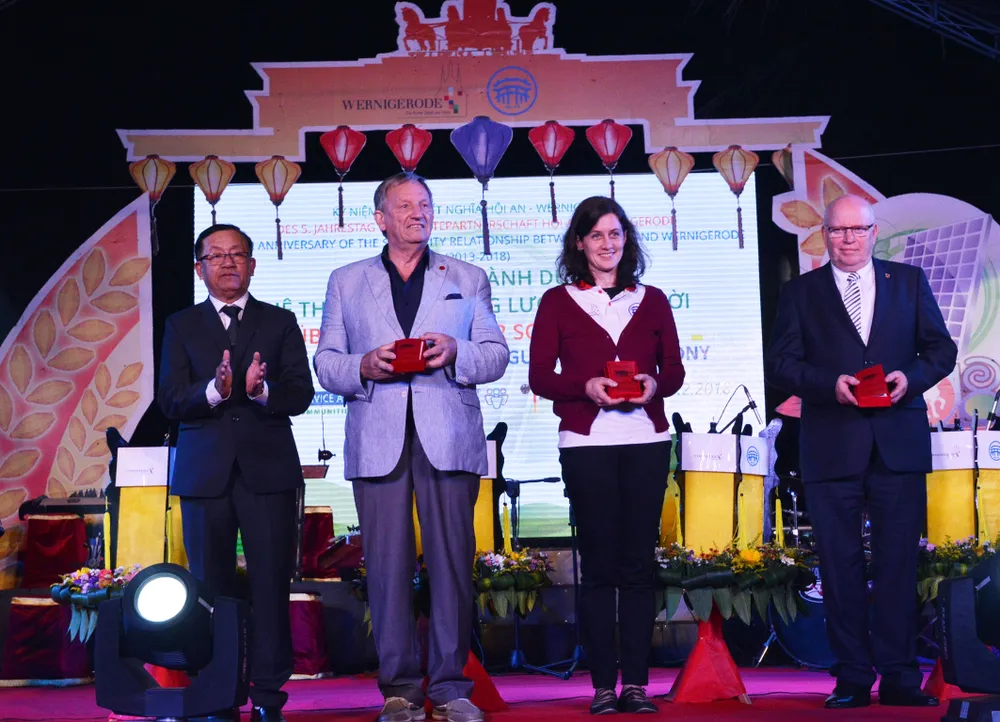 Hội An, nhận bàn giao dự án “Hệ thống điện năng lượng mặt trời”  ảnh 3