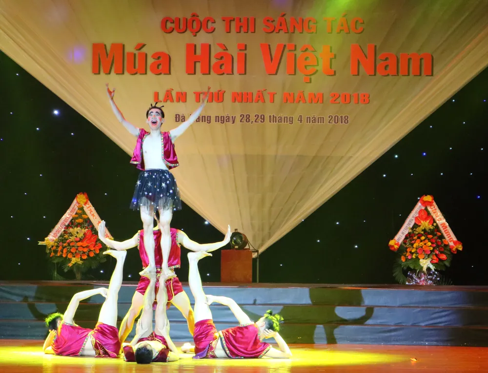 Khai mạc cuộc thi Sáng tác múa hài Việt Nam lần thứ nhất ảnh 2