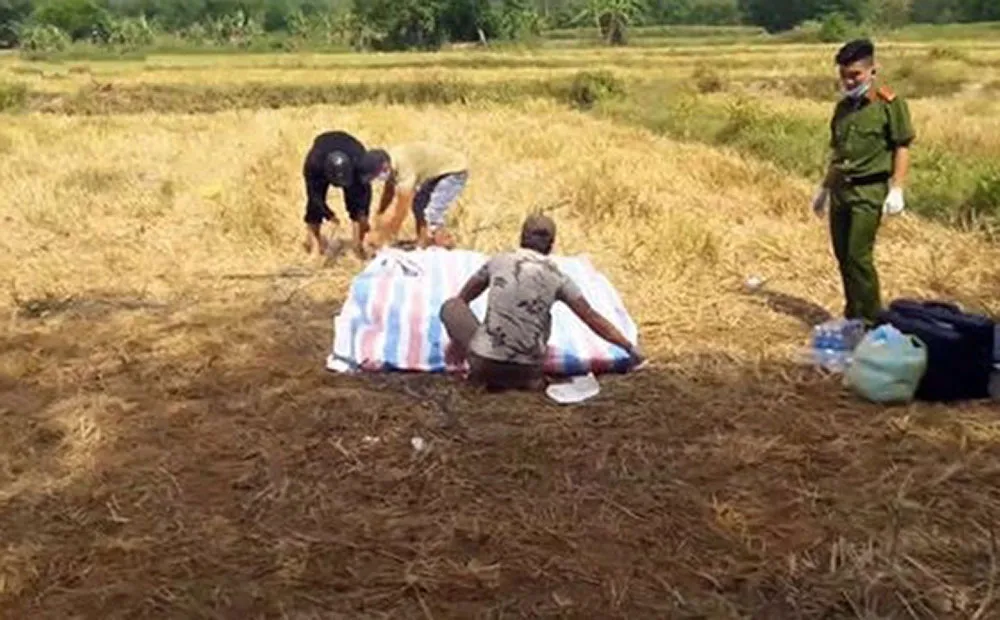 Nghi can giết người phi tang xác khai được thuê giá 1 triệu đồng ảnh 1