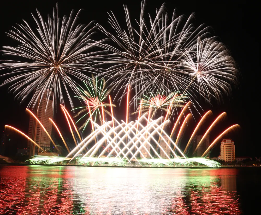 Rực sáng sông Hàn với màn trình diễn ấn tượng của hai đội Thụy Điển và Bồ Đào Nha ảnh 9