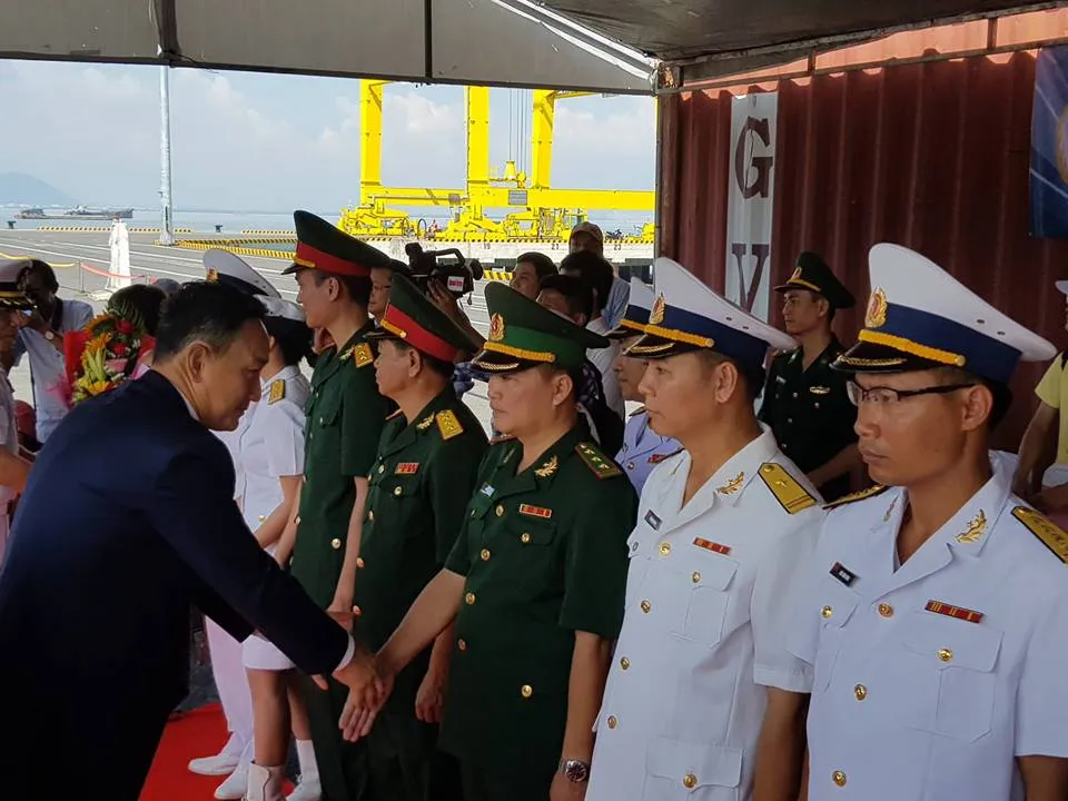 Tàu khu trục ROKS Moon Mu The Great cập cảng Tiên Sa  ảnh 4