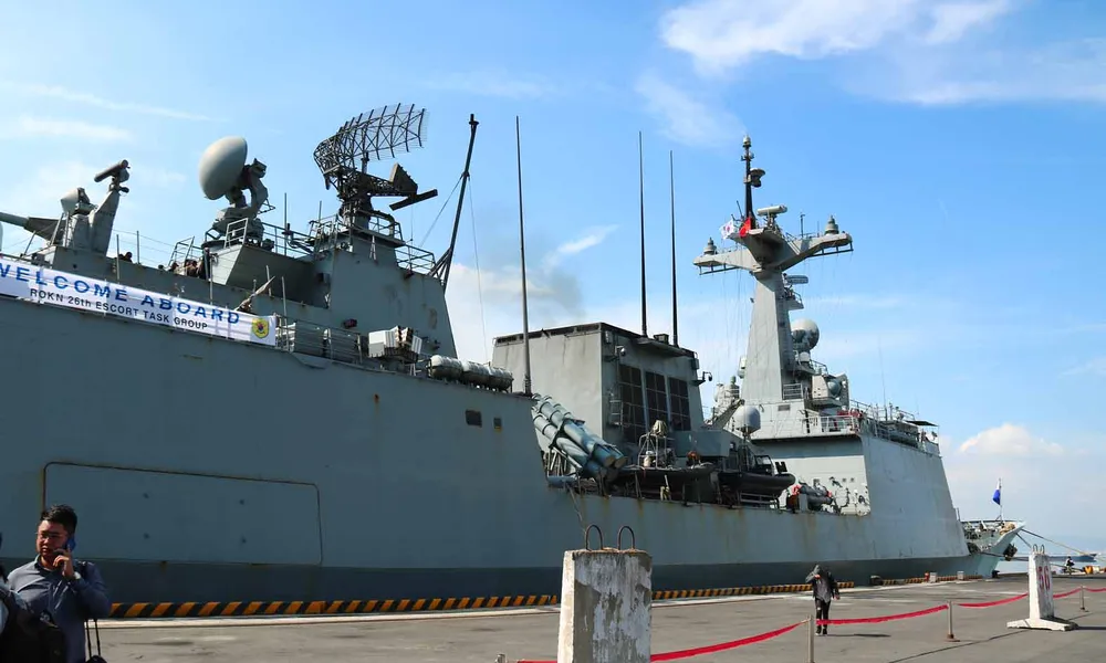 Tàu khu trục ROKS Moon Mu The Great cập cảng Tiên Sa  ảnh 3