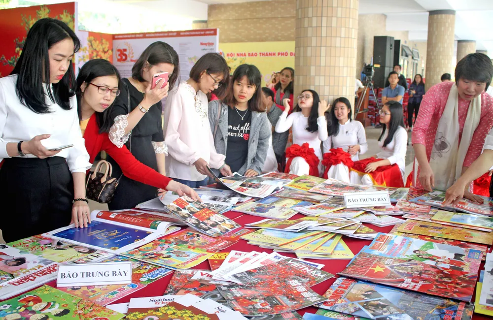 Hội Báo Xuân có 17  đơn vị  báo chí tham gia