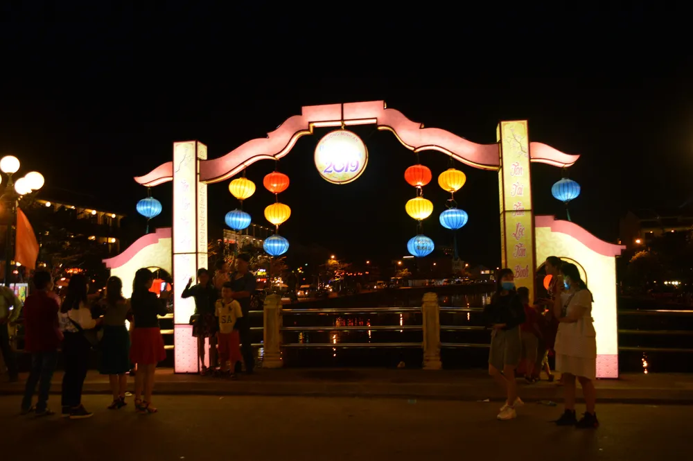 Lung linh phố cổ Hội An ảnh 9