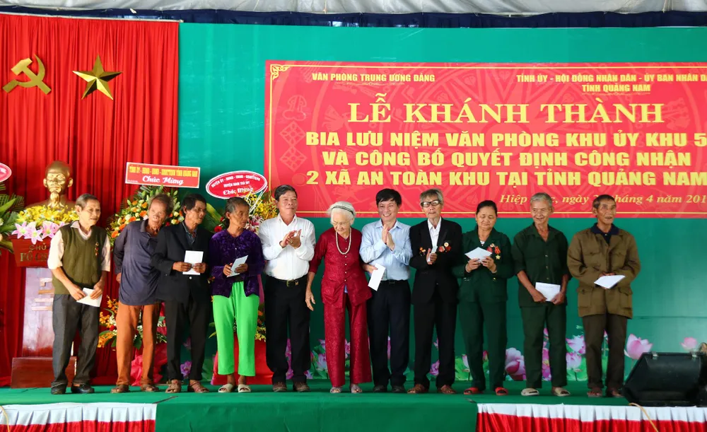 Khánh thành bia lưu niệm Văn phòng Khu ủy Khu V ảnh 5