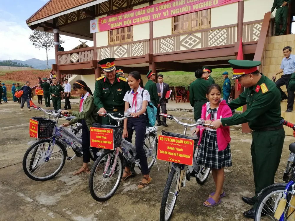 Chung tay giảm nghèo ảnh 4