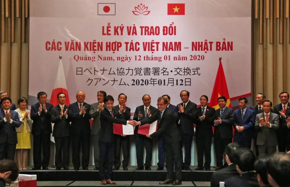 Thủ tướng tiếp Tổng Thư ký Đảng Dân chủ Tự do Nhật Bản ảnh 5