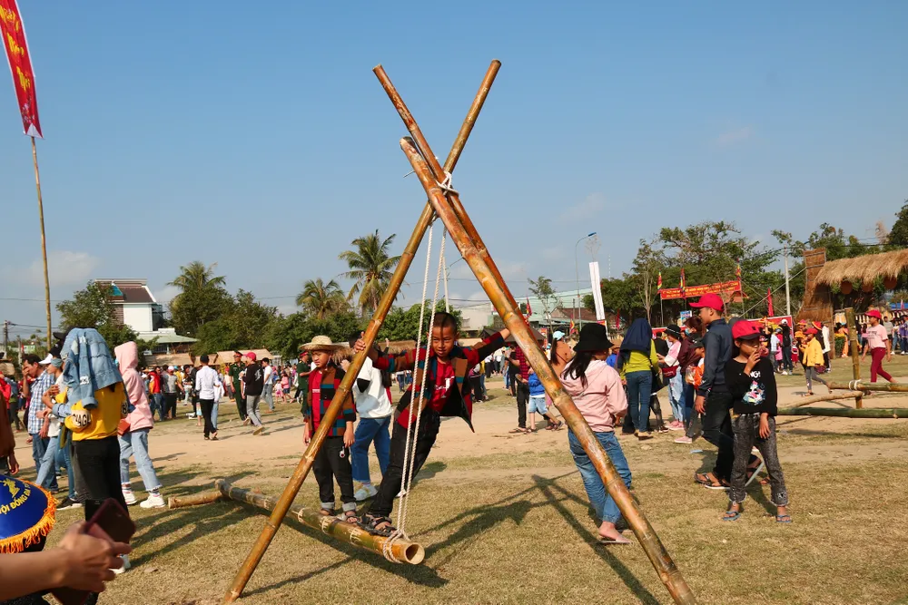 Đặc sắc Lễ Hội Cầu Huê ảnh 28