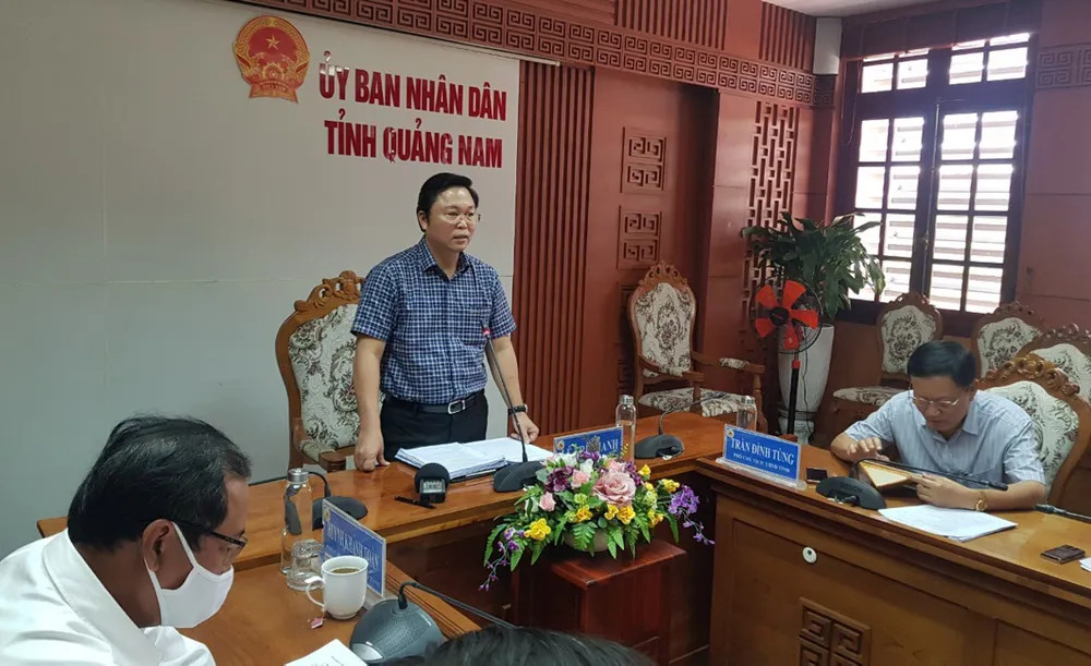 Quảng Nam họp về tình hình mua sắm hệ thống máy xét nghiệm ảnh 2