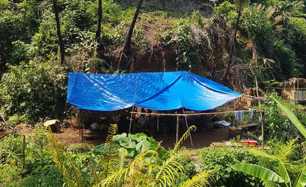 Lán trại một điểm khai thác vàng trên địa bàn huyện Phước Sơn. Ảnh: CQĐT