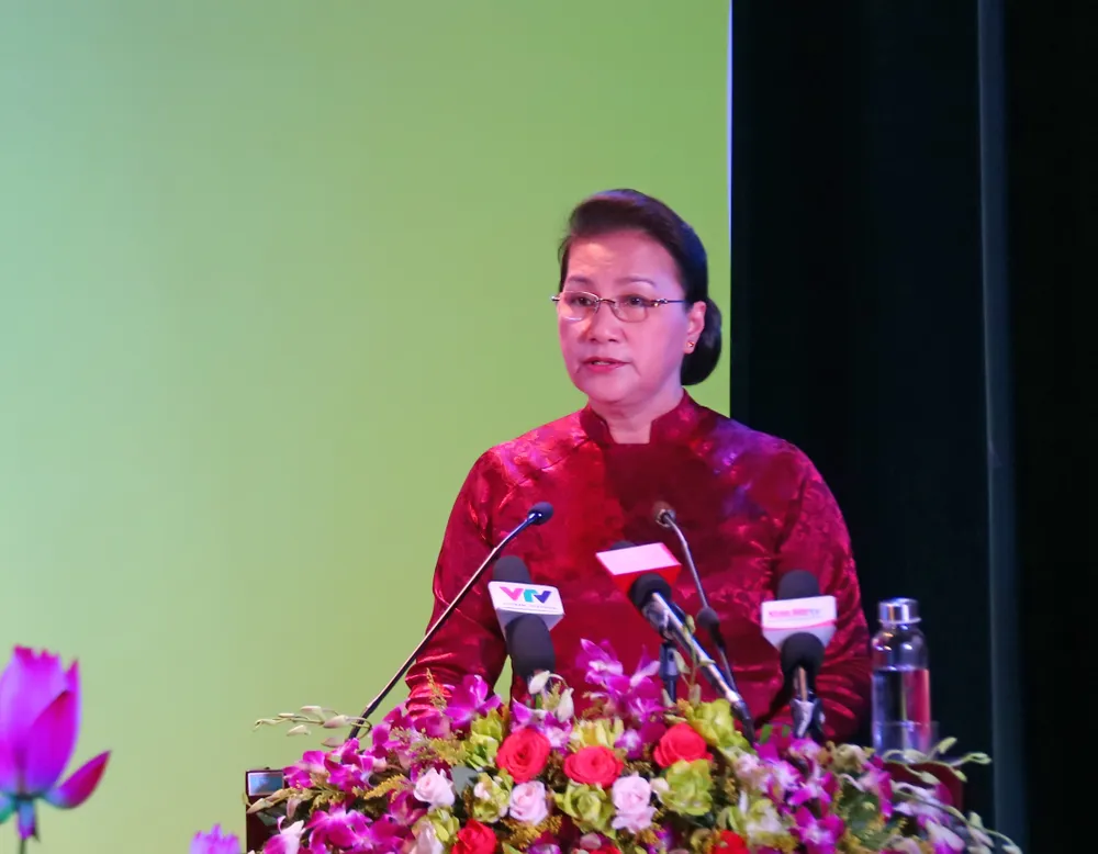 Chủ tịch Quốc hội trao Bằng Tổ quốc ghi công tới 73 thân nhân liệt sĩ tại Quảng Nam ảnh 2