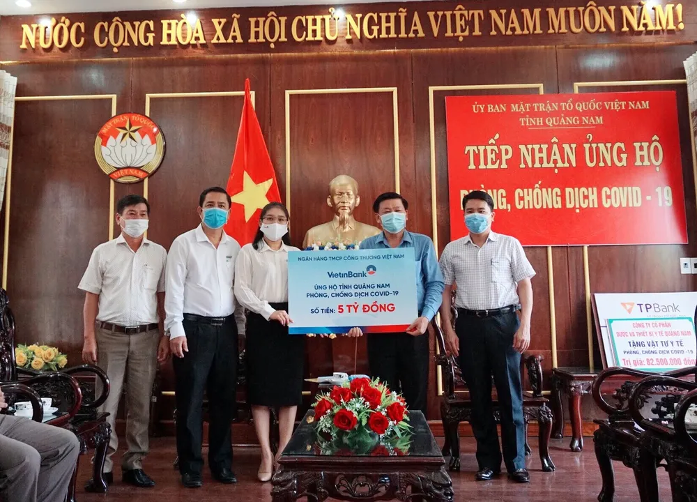 Ngân hàng TMCP Công Thương Việt Nam (Vietinbank) ủng hộ Quảng Nam  5 tỷ đồng