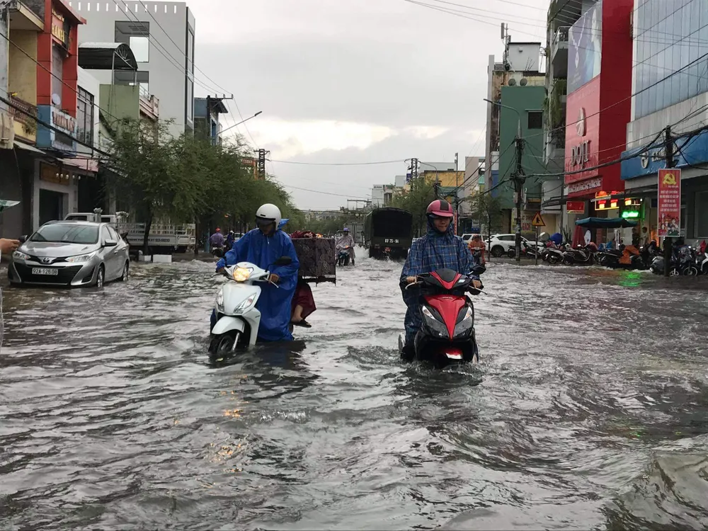 Cảnh báo nguy cơ lũ quét, sạt lở tại Quảng Nam ảnh 2