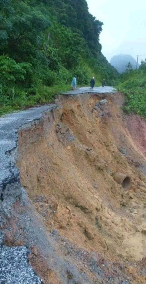 Quảng Nam lo sạt lở, Quảng Trị di dời khẩn hàng ngàn dân ảnh 3