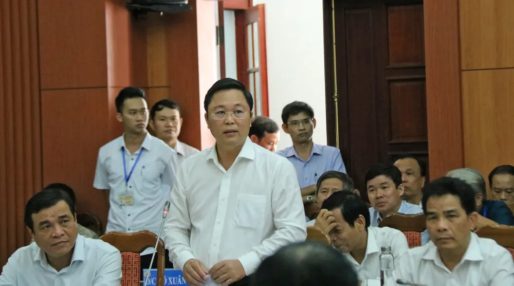 Quân khu 5 sẽ chăm lo cho trẻ xã Trà Leng bị mất cha mẹ do sạt lở ảnh 3