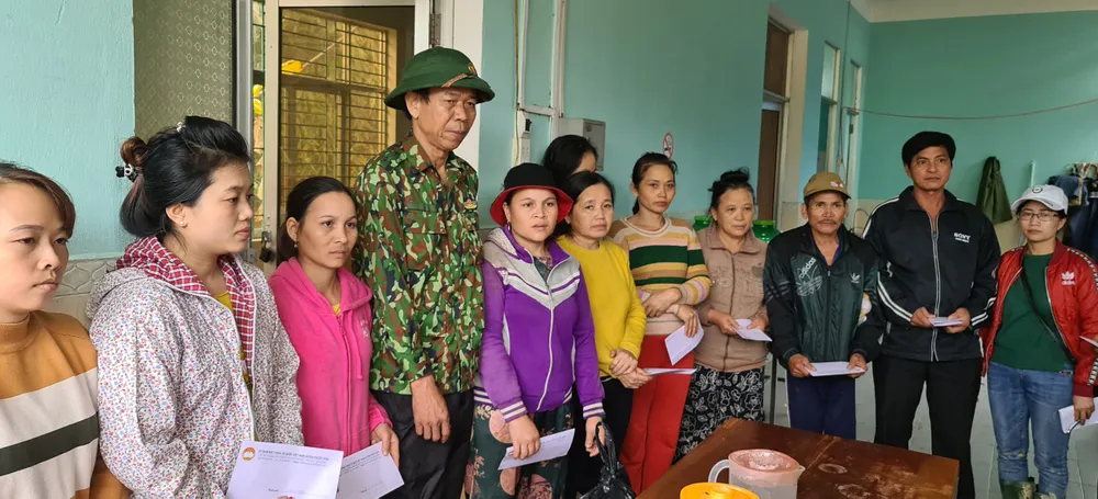 Huyện Phước Sơn thăm người dân xã Phước Thành (Quảng Nam) ảnh 4