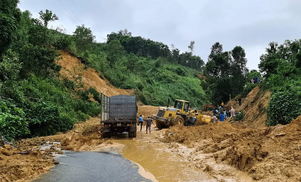 Tìm thấy thi thể mất tích trong vụ sạt lở tại Bắc Trà My ảnh 2