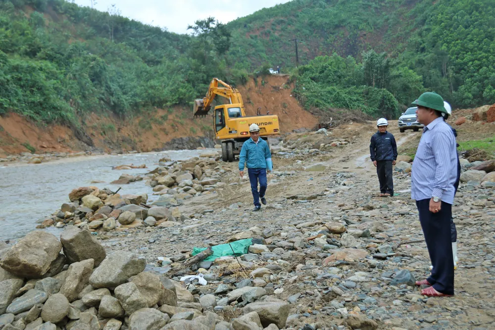 Nỗ lực khắc phục hạ tầng vùng sạt lở tại Quảng Nam ảnh 5