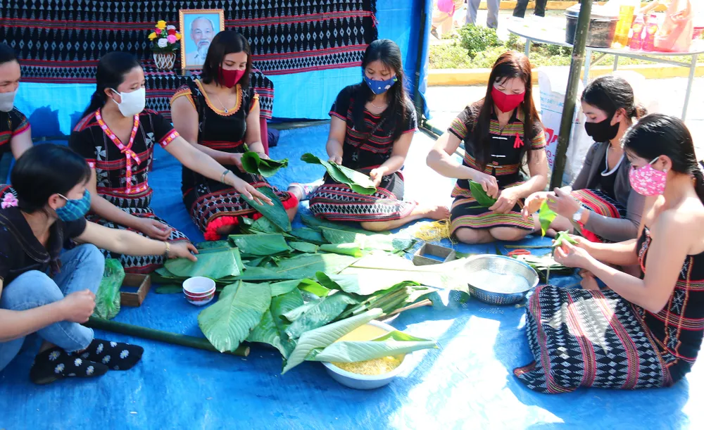 Mang tết đến cho đồng bào vùng biên ảnh 7