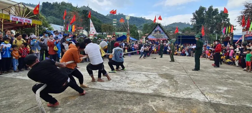 Mang tết đến cho đồng bào vùng biên ảnh 21