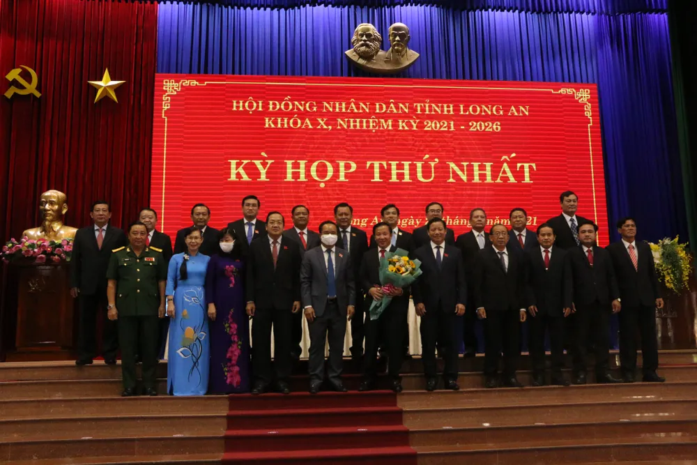 Long An bầu nhiều chức danh lãnh đạo chủ chốt ảnh 3