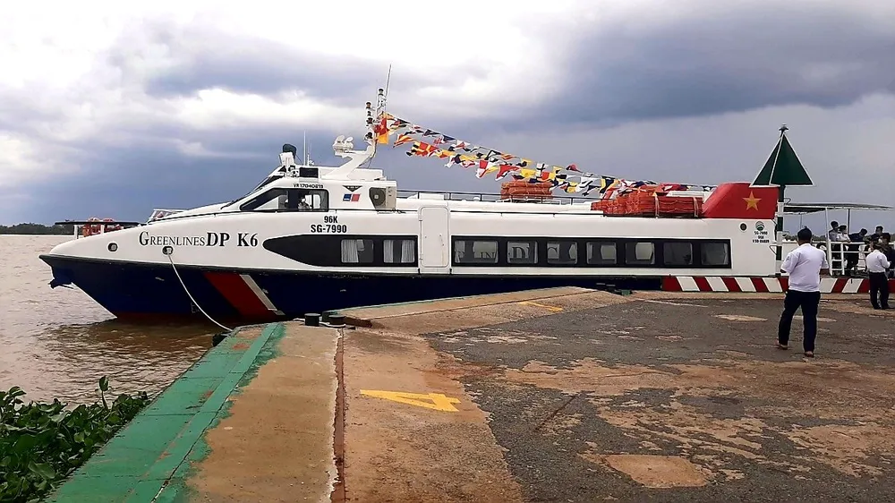 Tiền Giang hỗ trợ hàng chục tấn hàng hóa thiết yếu cho người dân TPHCM ảnh 2