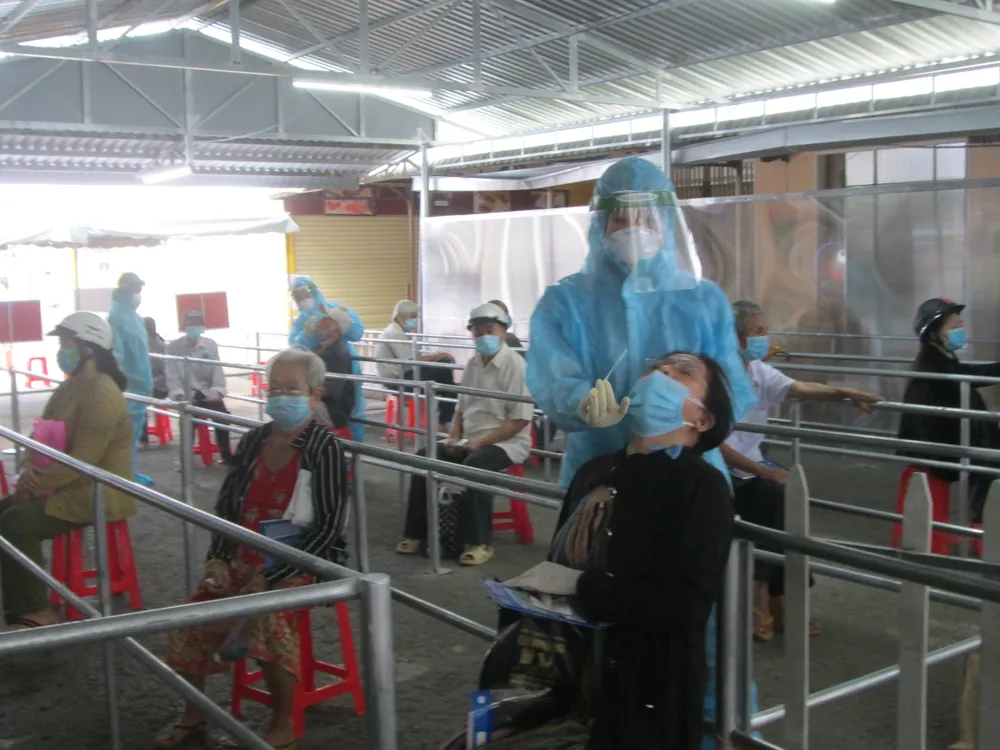 Sau 34 ngày phong tỏa, Bệnh viện Đa khoa Long An chính thức hoạt động trở lại ảnh 2