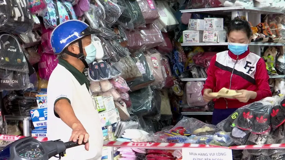 Long An mở lại chợ truyền thống ảnh 12