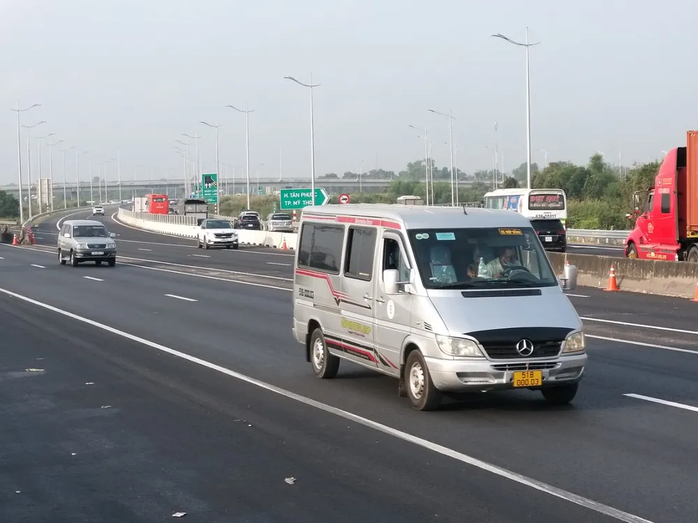 Cao tốc Trung Lương – Mỹ Thuận: Lúng túng ngày đầu thông xe ảnh 5