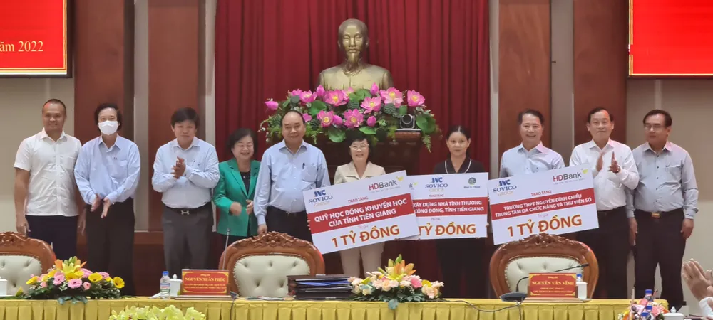 Chủ tịch nước Nguyễn Xuân Phúc: Tiền Giang có đầy đủ điều kiện để phát triển HTX kiểu mới, kiểu mẫu ảnh 5