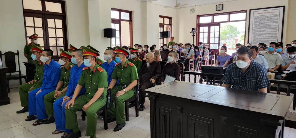 Hoãn phiên tòa xét xử ông Lê Tùng Vân và đồng phạm ảnh 4