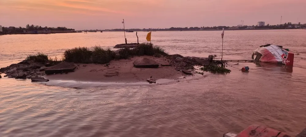 Tiền Giang: Thu hồi hơn 241.000m³ cát, sỏi tại khu vực cồn nổi bị sạt lở trên sông Tiền ảnh 2