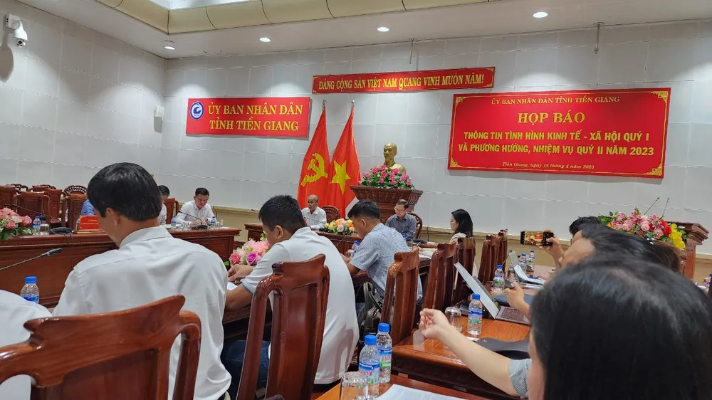 Quang cảnh buổi họp báo