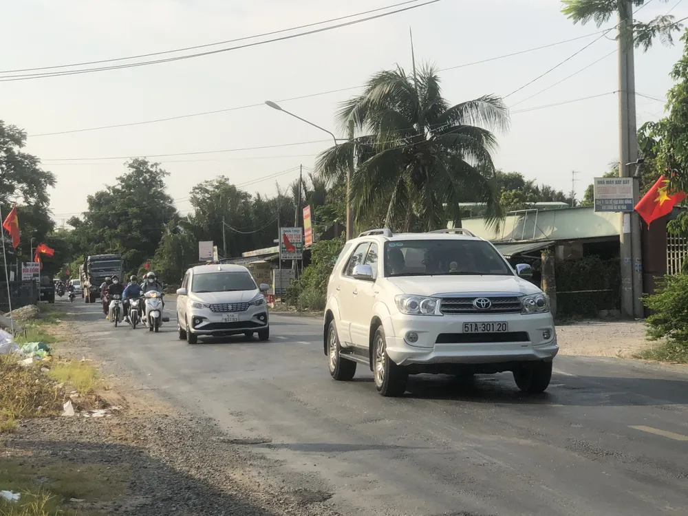 Ghi nhận tại Quốc lộ 62 (Long An) lúc 16 giờ ngày 3-5