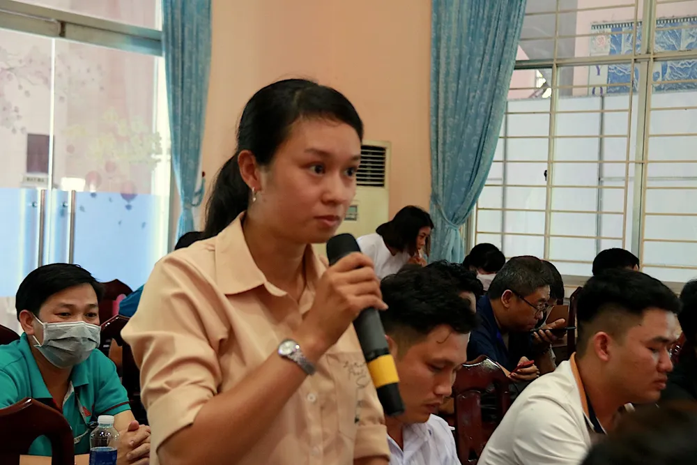 Đại diện cử tri là công nhân kiến nghị Đại diện cử tri là công nhân kiến nghị