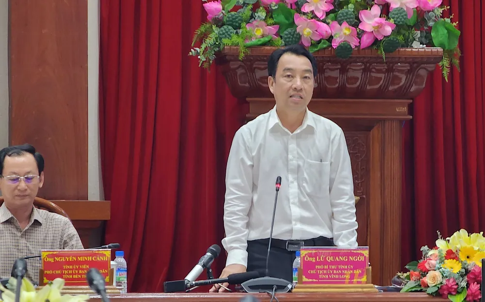 Ông Lữ Quang Ngời, Chủ tịch UBND tỉnh Vĩnh Long phát biểu tại hội nghị