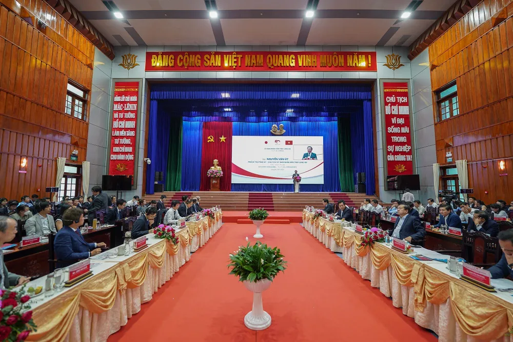 Quang cảnh hội nghị