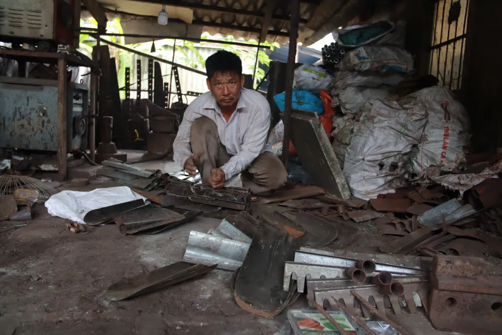 Người thợ rèn rất cần nguồn vốn ưu đãi để duy trì, phát triển nghề Người thợ rèn rất cần nguồn vốn ưu đãi để duy trì, phát triển nghề