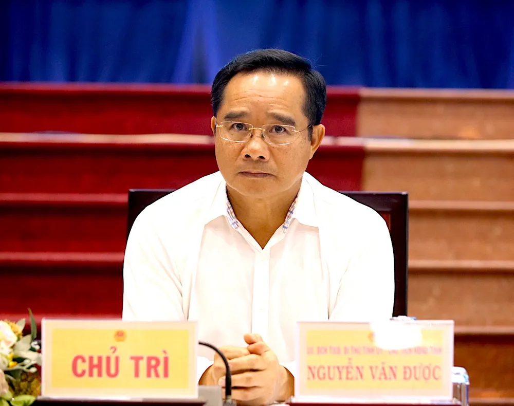 Đồng chí Nguyễn Văn Được, Bí thư Tỉnh ủy Long An tại buổi đối thoại