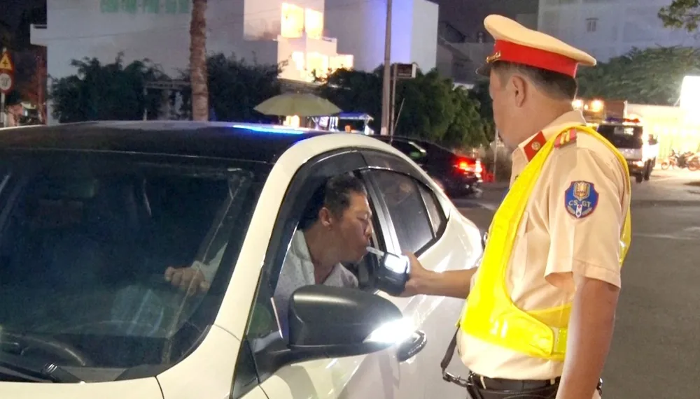 Công an tỉnh Tiền Giang kiểm tra, xử lý gần 1.200 trường hợp vi phạm nồng độ cồn