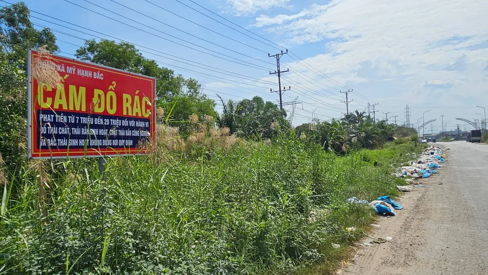 Biển cấm đổ rác vô tác dụng