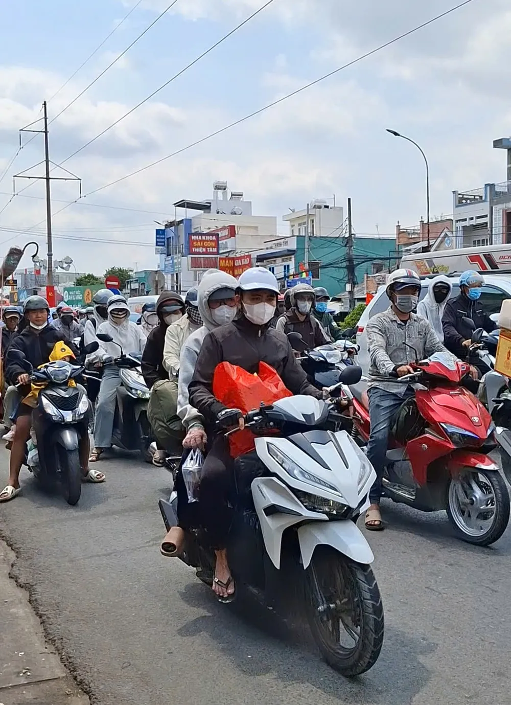 A 1 - QUOC LO 1 MUNG 6 TET.jpg