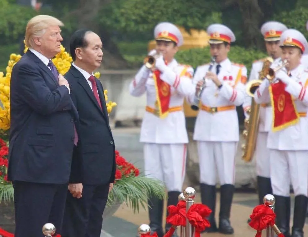 Chủ tịch nước Trần Đại Quang chủ trì lễ đón Tổng thống Donald Trump ảnh 3