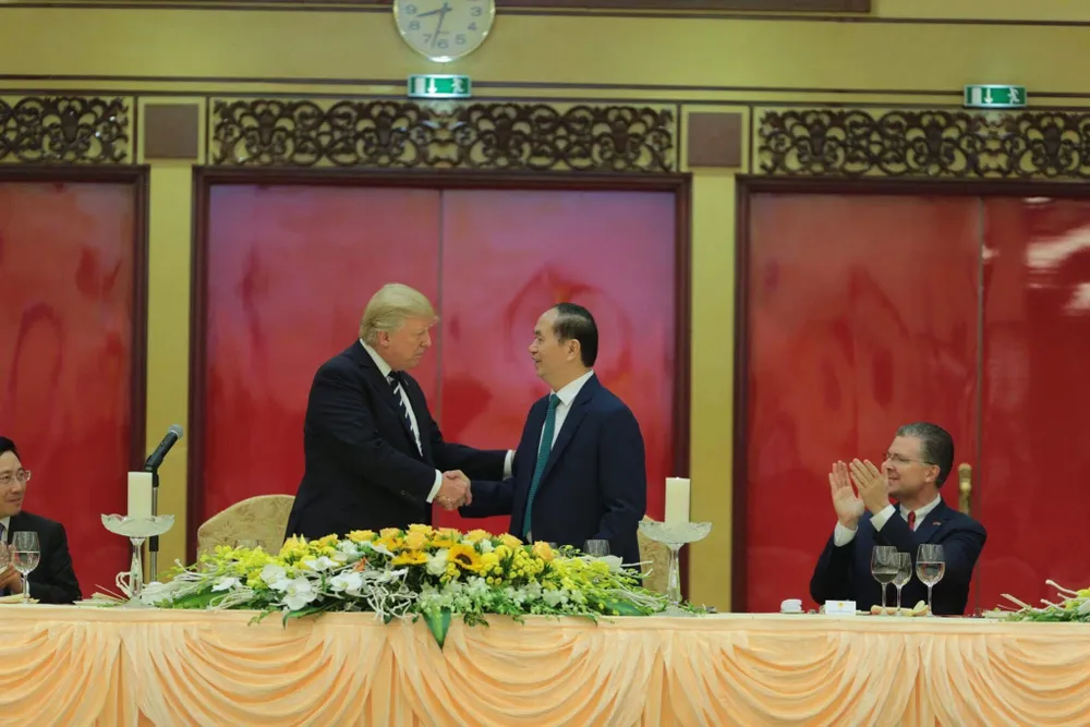 Chủ tịch nước Trần Đại Quang chủ trì lễ đón Tổng thống Donald Trump ảnh 5