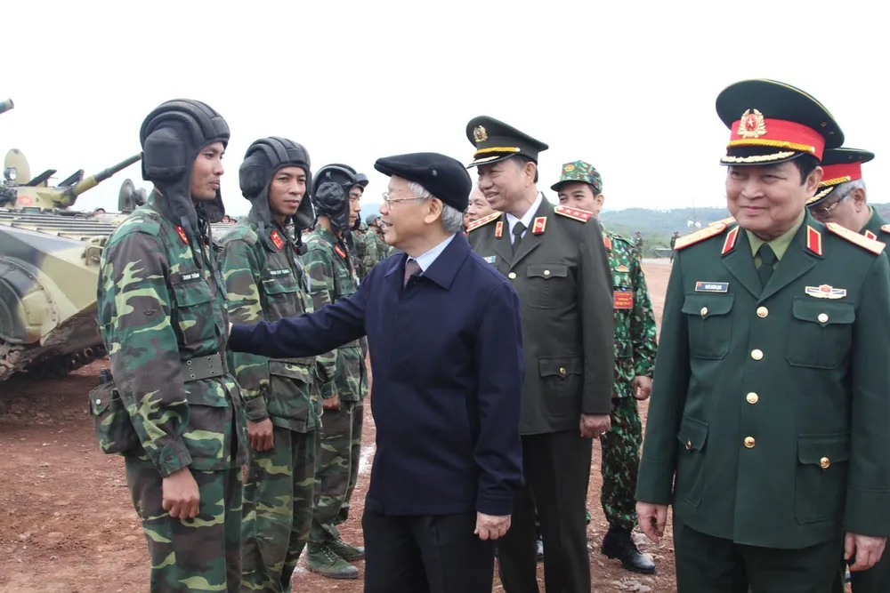 Nâng cao cảnh giác, chống âm mưu “phi chính trị hóa”, “dân sự hóa” quân đội  ảnh 1